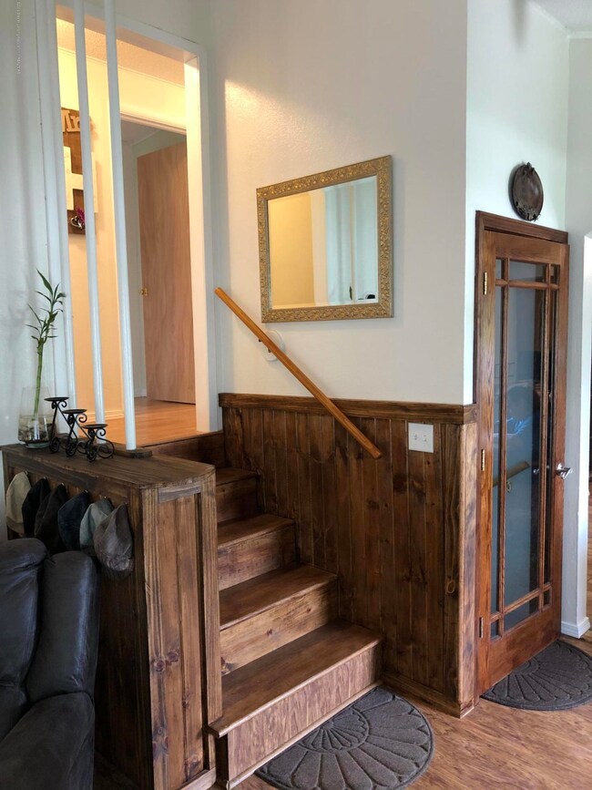 5 STEPS UP OR DOWN