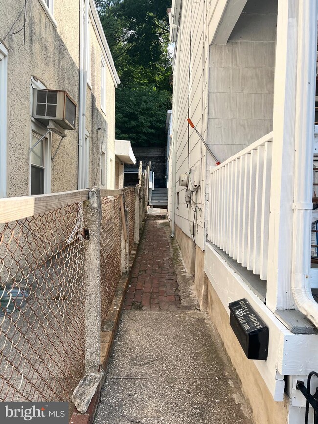 535 E Main St, Norristown, PA 19401 - photo 2