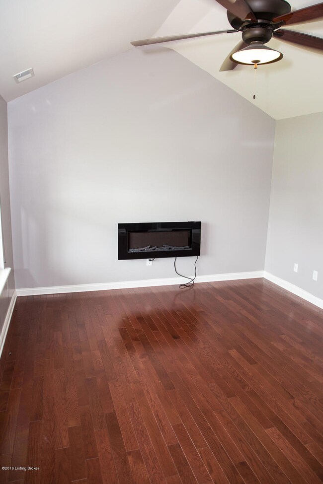 400 Gentry Crossings Blvd, Mount Washington, KY 40047 - photo 7