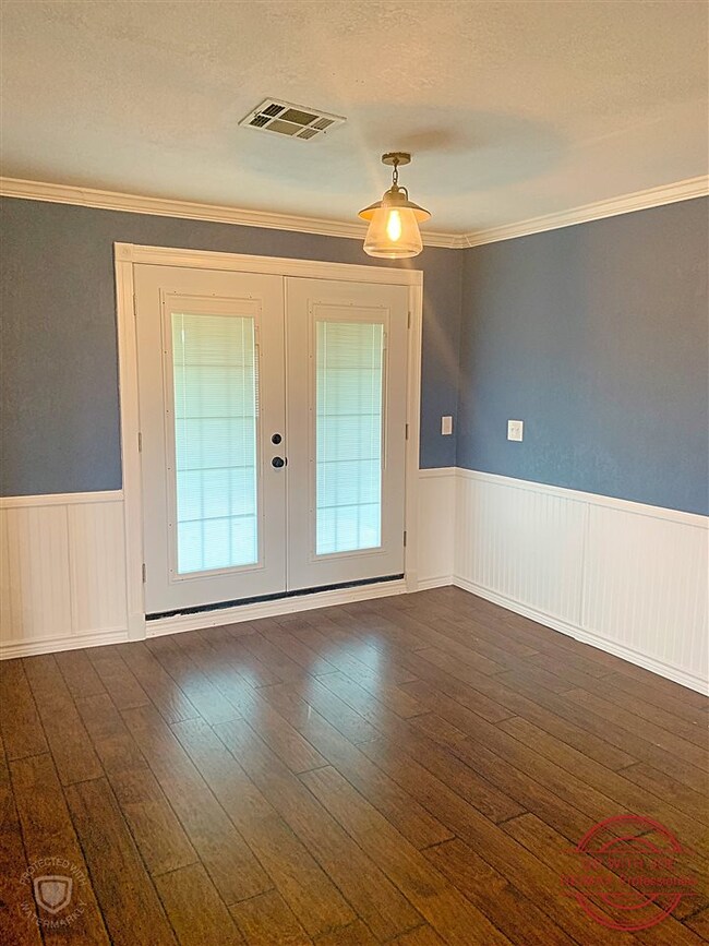 15295 NW Cache Rd, Cache, OK 73527 - photo 6