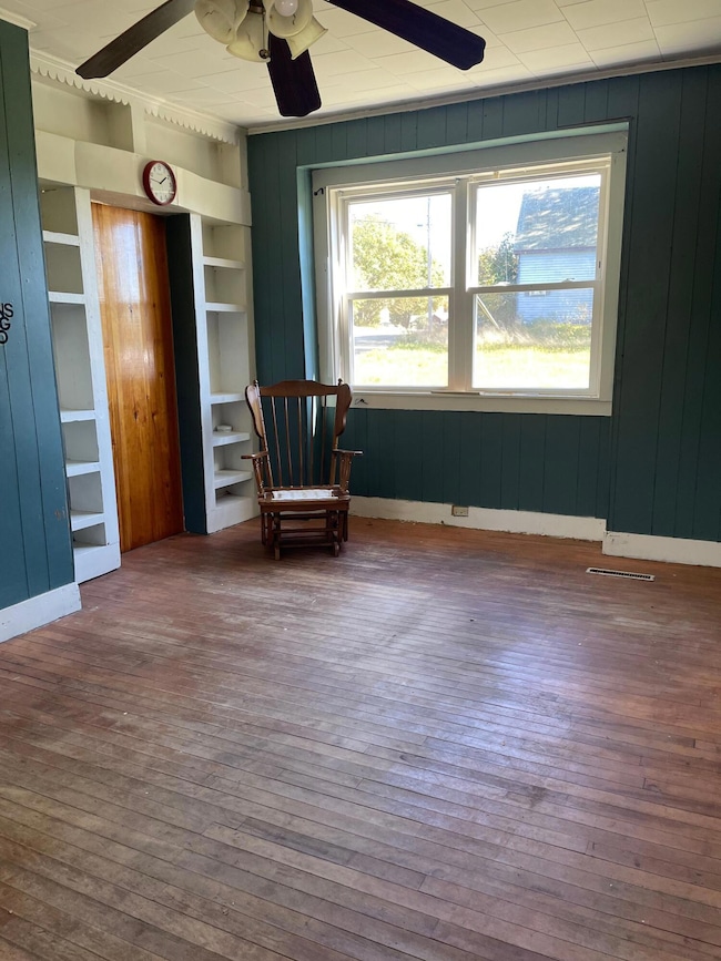 33 Pleasant St, Calais, ME 04619 - photo 7