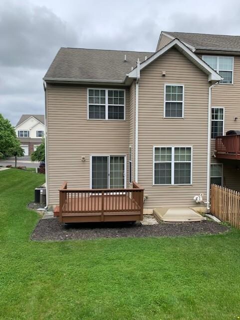 5204 Spring Ridge Dr E, Macungie, PA 18062 - photo 3