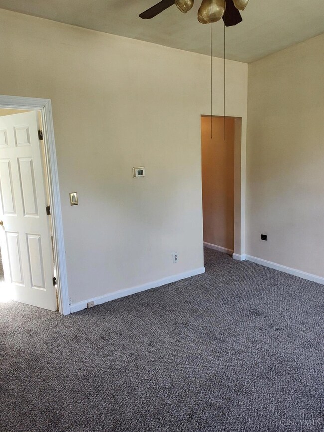 215 W 69th St, Cincinnati, OH 45216 - photo 2