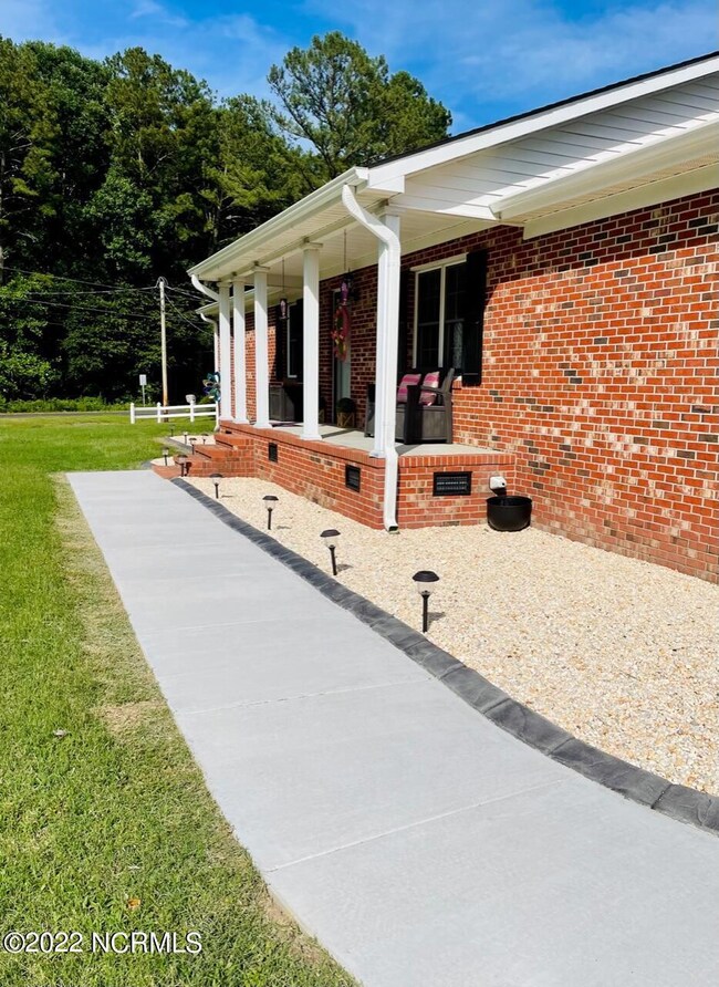 4824 Lakeview Rd, Elm City, NC 27822 - photo 3