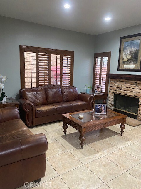 15122 Roxford St unit 10, Sylmar, CA 91342 - photo 3