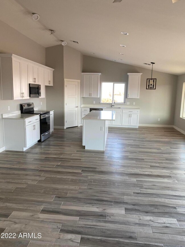1703 Kitchen