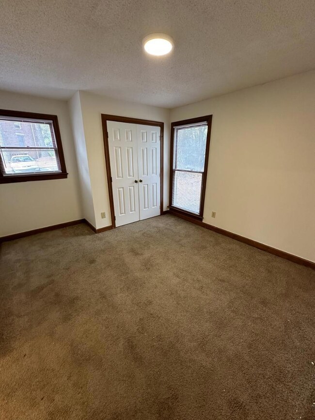 3530 Ivy Commons Dr unit 102, Raleigh, NC 27606 - photo 6