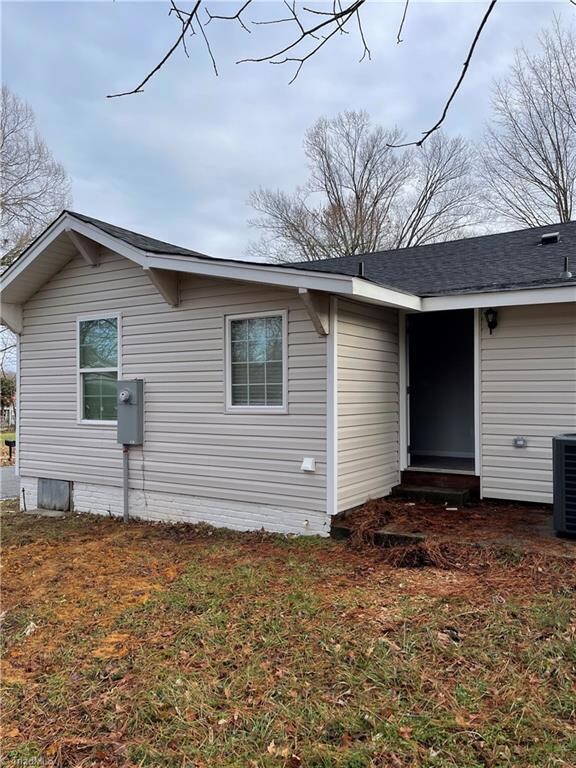 1117 Anderson Place, High Point, NC 27260 - photo 3