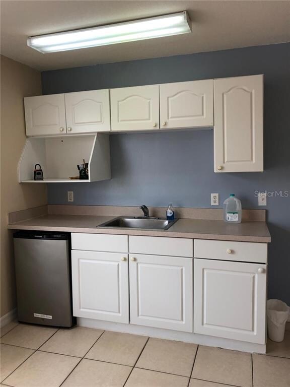 932 Orchid Dr unit B, Davenport, FL 33897 - photo 2