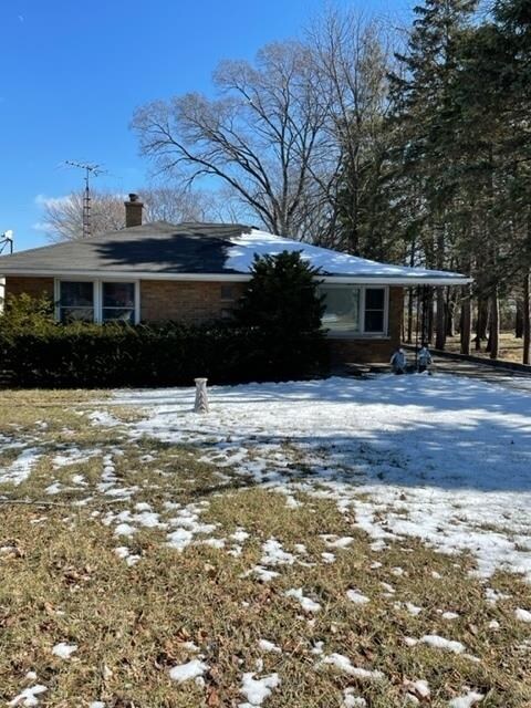 1013 N Mcaree Rd, Waukegan, IL 60085 - photo 3