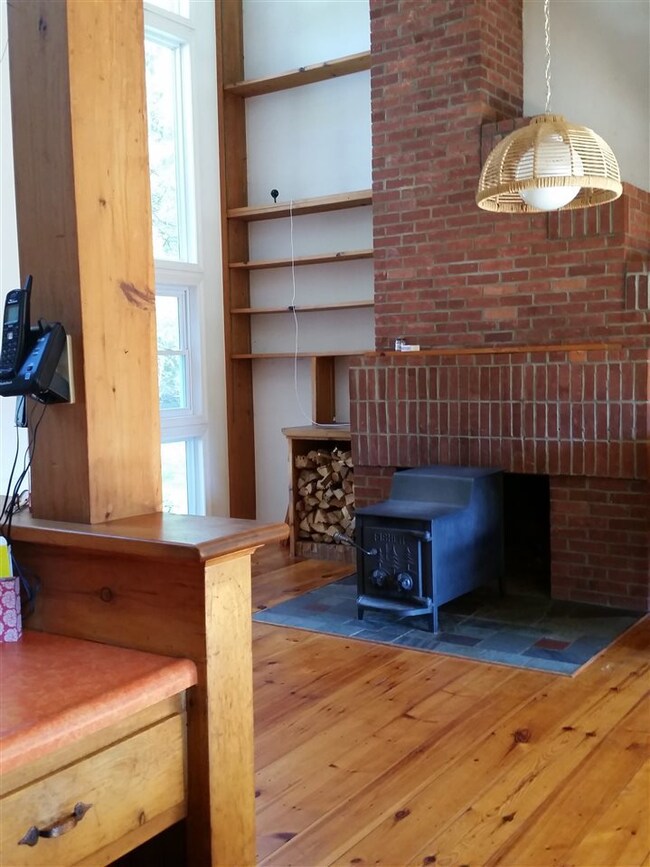 142 Mcnamara Rd, Middletown Springs, VT 05757 - photo 4