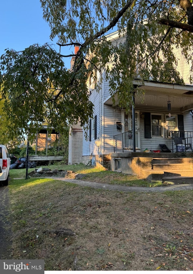 523 W Glenside Ave, Glenside, PA 19038 - photo 2