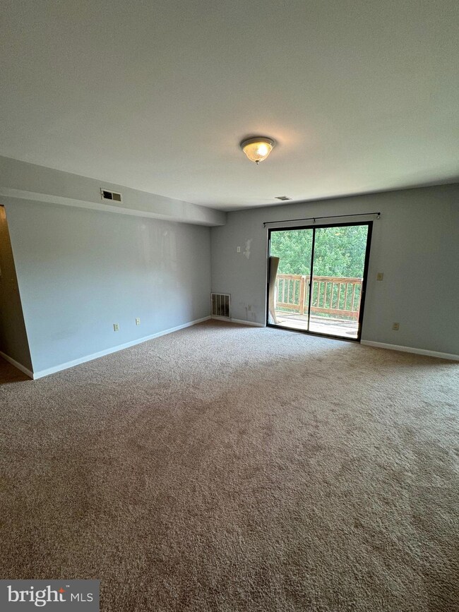 1002 Magnolia Woods Ct unit J, Edgewood, MD 21040 - photo 2