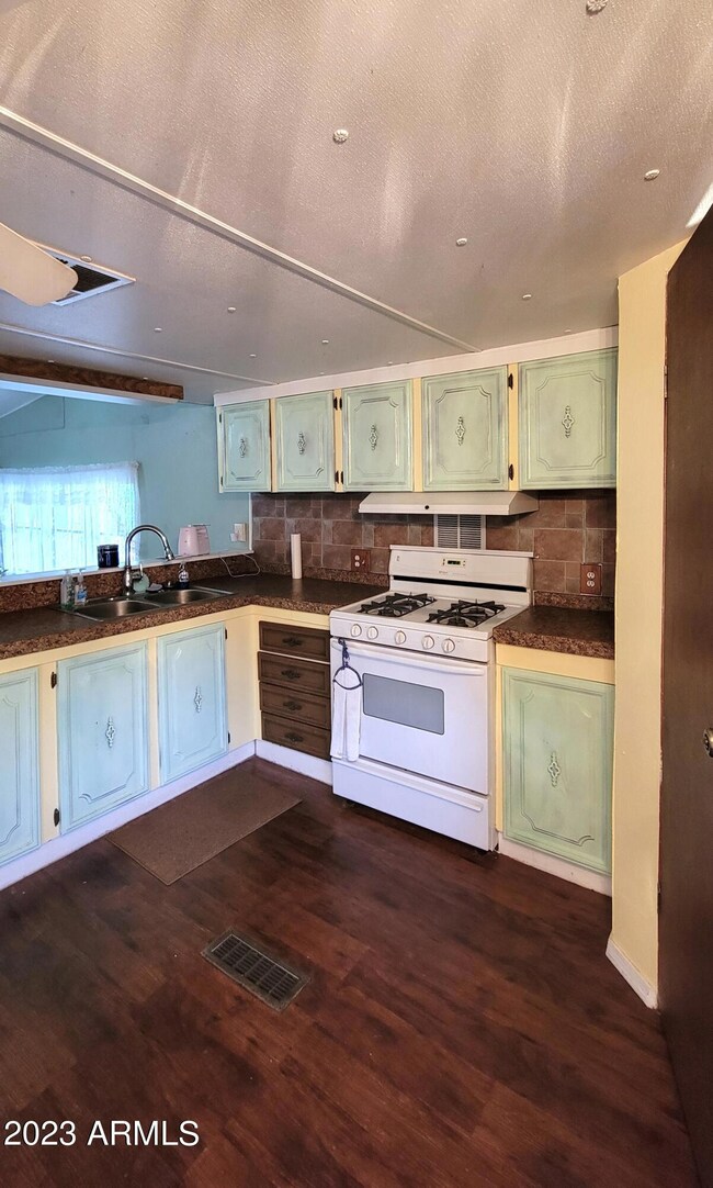 1505 N Evergreen St unit 114, Chandler, AZ 85225 - photo 5