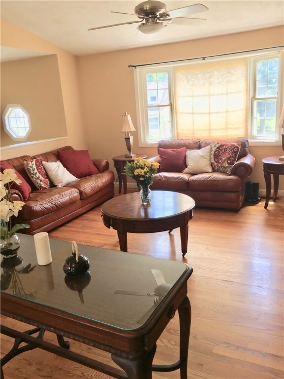 69 Harrison St, Cumberland, RI 02864 - photo 4