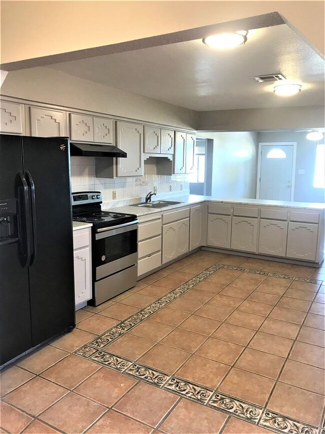 515 S Avenue A, Yuma, AZ 85364 - photo 3