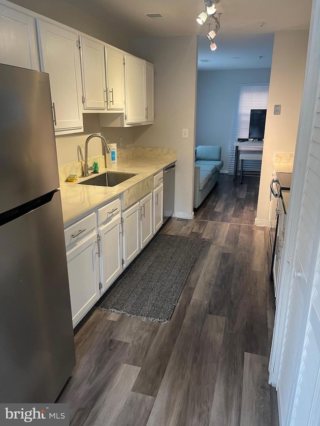 5715 Sweetway Terrace unit 28, Capitol Heights, MD 20743 - photo 3