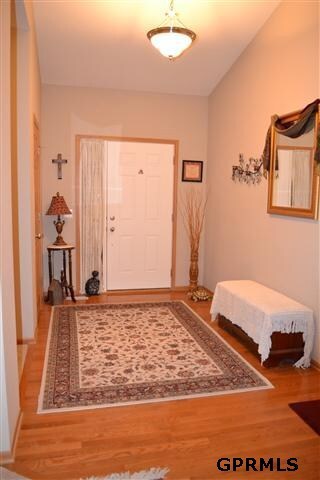 2402 S River Rock Dr, Papillion, NE 68046 - photo 2