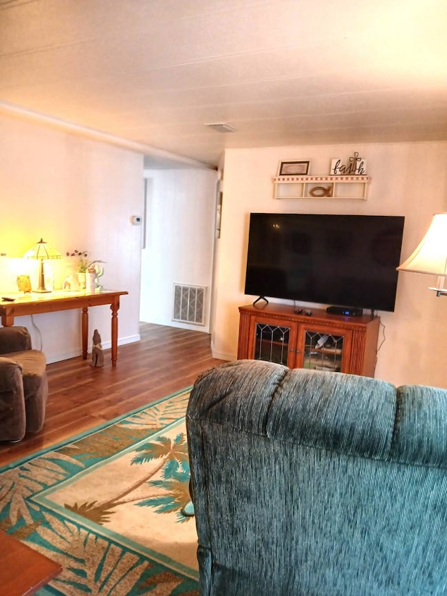 1125 Hudson Way, Grand Island, FL 32735 - photo 4