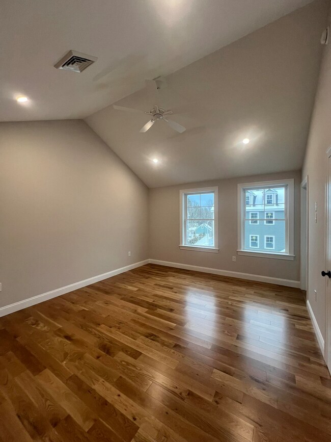 20 Juniper Ln, Portsmouth, NH 03801 - photo 7