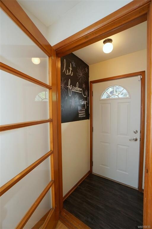 1292 Moll St, North Tonawanda, NY 14120 - photo 3