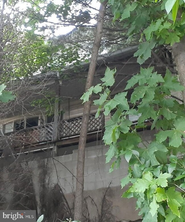 861 863 W Pine St, Ranshaw, PA 17866 - photo 2