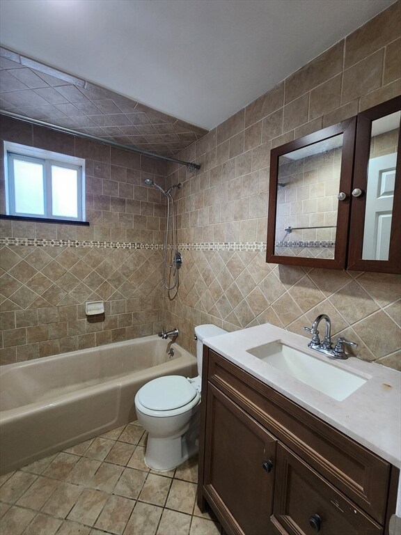 12 Woodland St unit 28, Everett, MA 02149 - photo 5