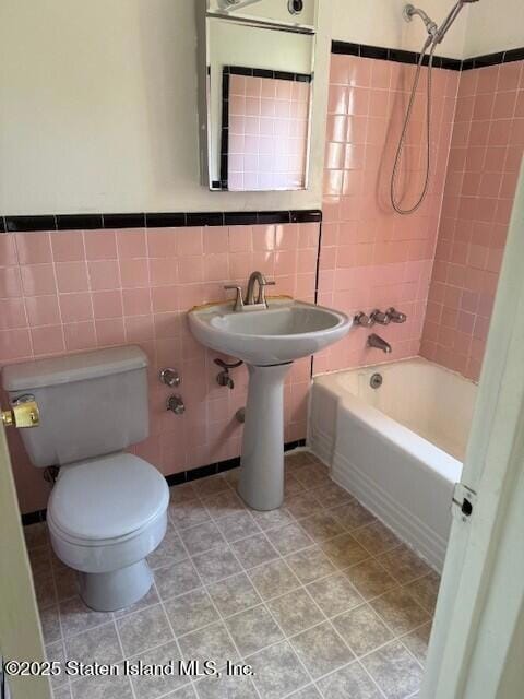 182 Arlo Rd unit B, Staten Island, NY 10301 - photo 2