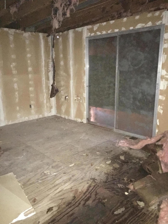 6307 Cooper Chapel Rd, Louisville, KY 40229 - photo 7