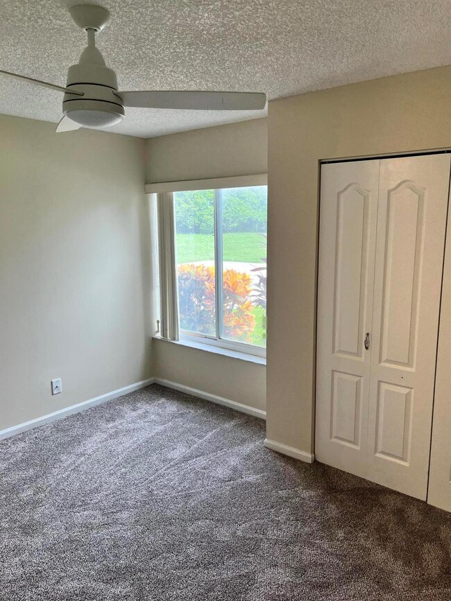 9817 Boca Gardens Cir N unit C, Boca Raton, FL 33496 - photo 4