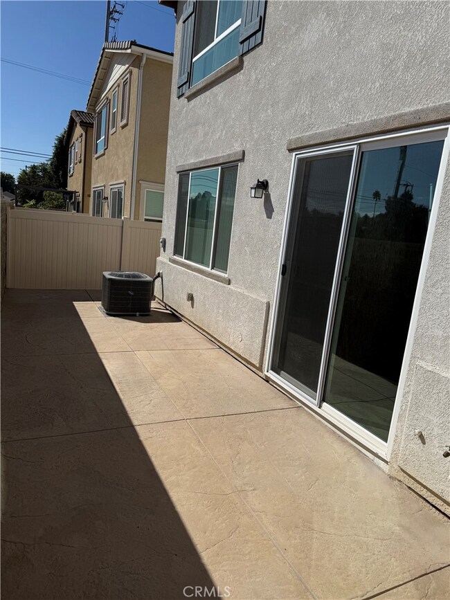 9504 N Corterra Ln, Panorama City, CA 91402 - photo 5