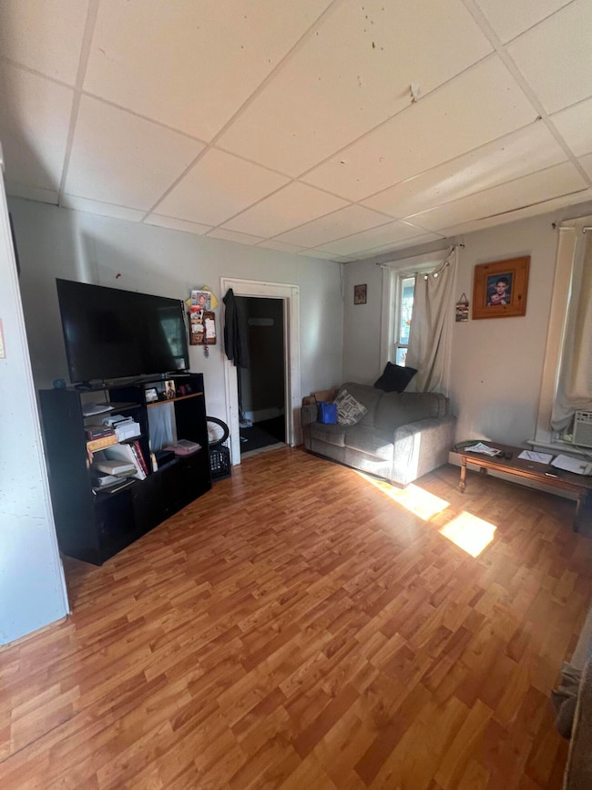 724 E Filer St, Ludington, MI 49431 - photo 3