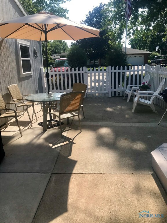 CONCRETE PATIO