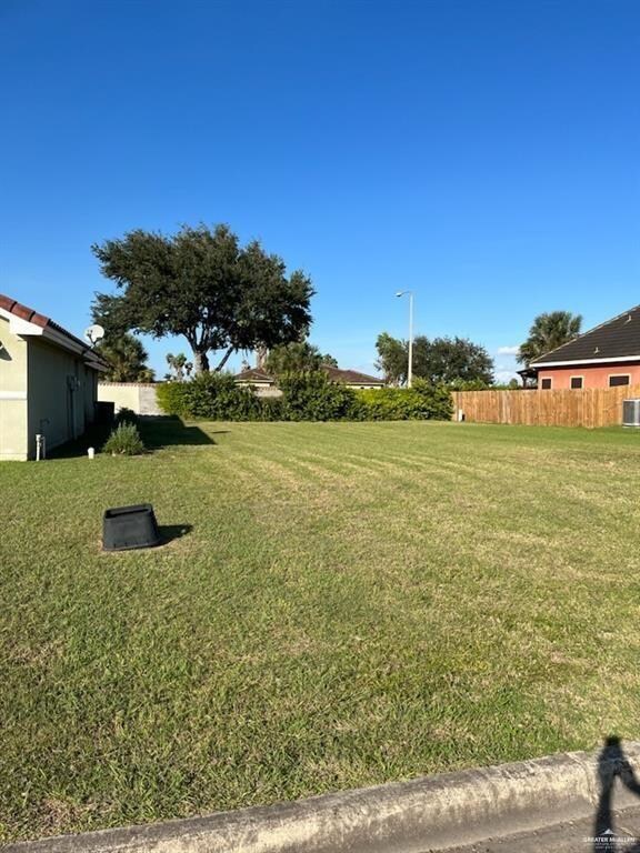 1510 Vida Dulce, Weslaco, TX 78596 - photo 3