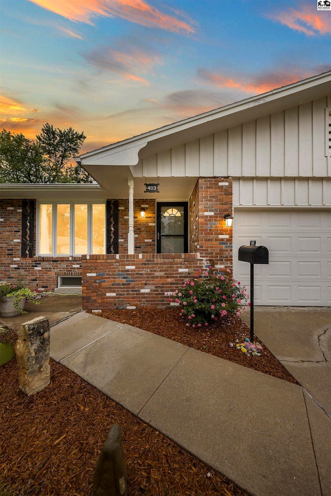 403 S Garfield Ave, Lyons, KS 67554 - photo 3