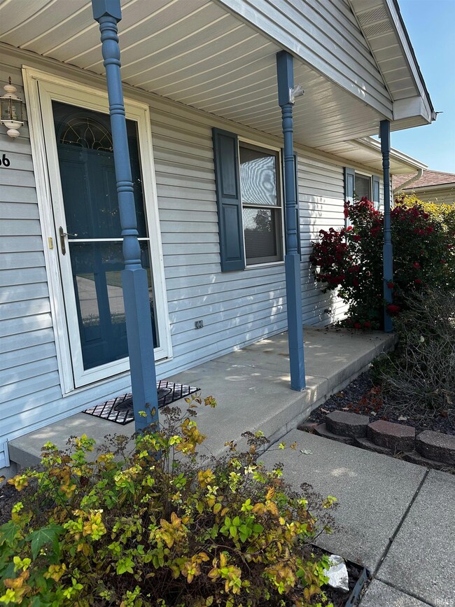 6266 Summit Pointe Way, Newburgh, IN 47630 - photo 2