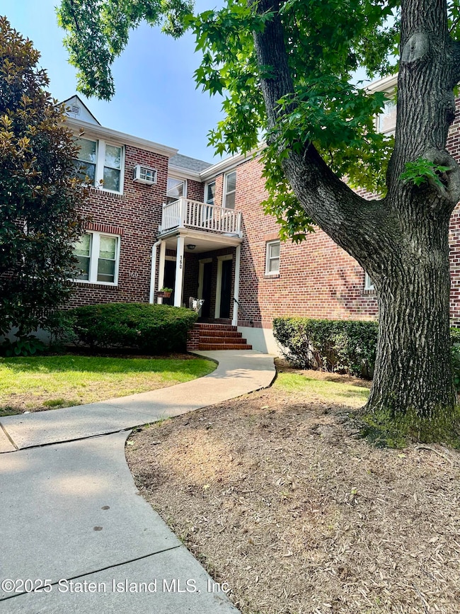 160 Bard Ave unit 6A, Staten Island, NY 10310 - photo 2