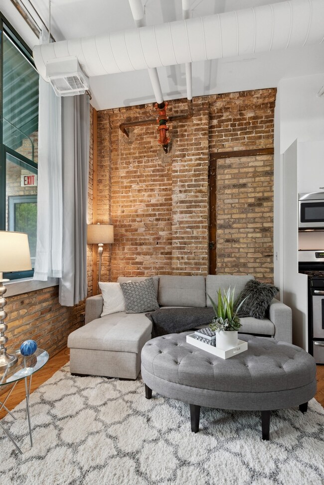 601 Linden Place unit 219, Evanston, IL 60202 - photo 4