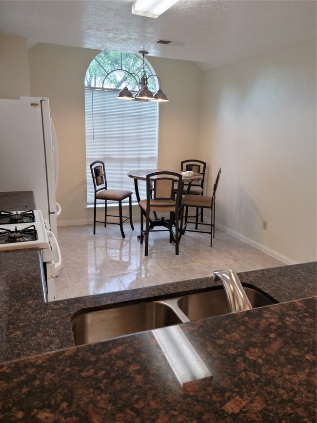 6606 Grand Haven Dr, Houston, TX 77088 - photo 4