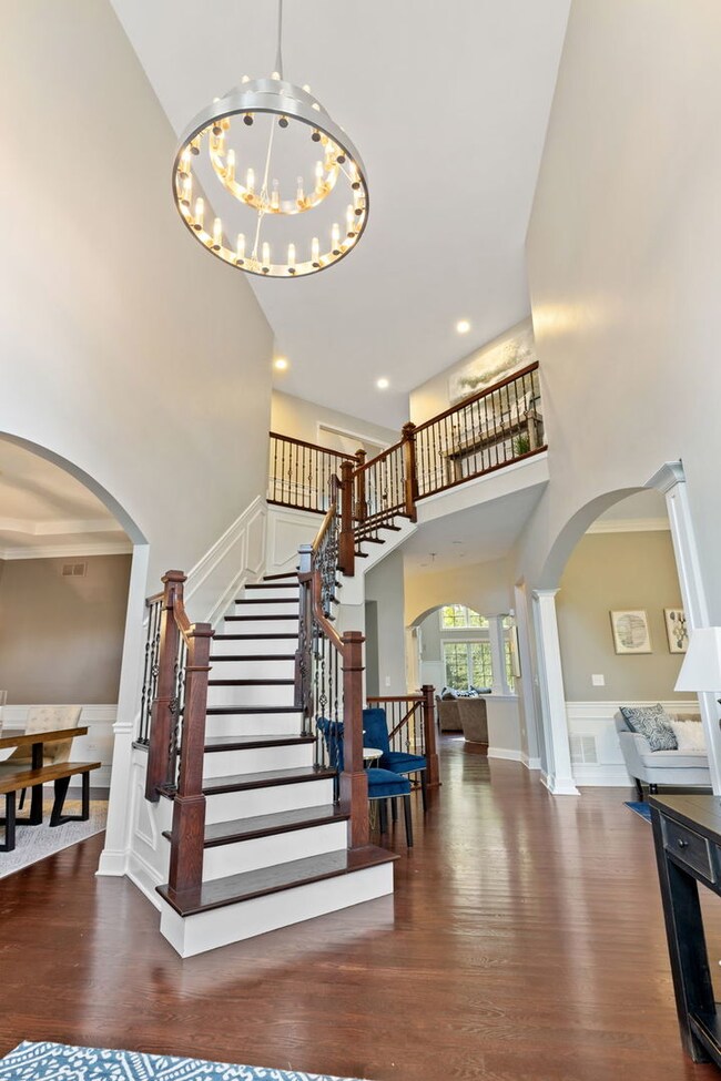 609 N Sleight St, Naperville, IL 60563 - photo 5