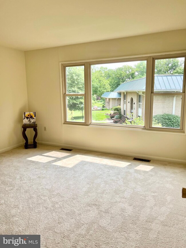 3408 Chiswick Ct unit 472H, Silver Spring, MD 20906 - photo 4