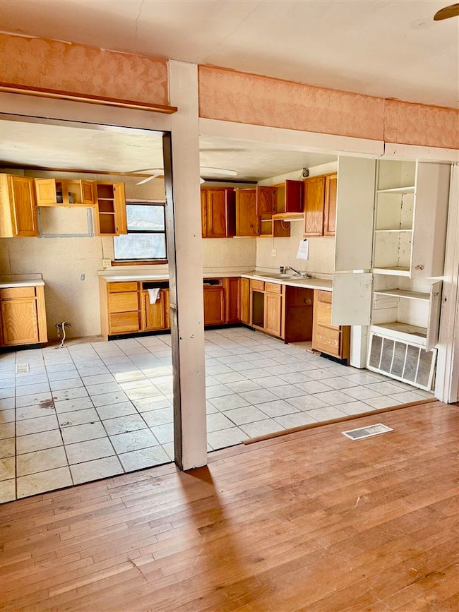 1002 S 9th St, Blackwell, OK 74631 - photo 6