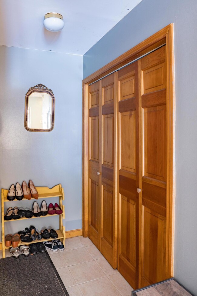 152 McKeen Street D19 004