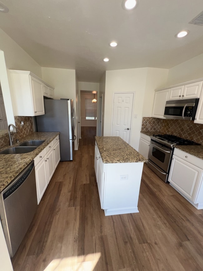 8826 Burleson Ct, Houston, TX 77064 - photo 7