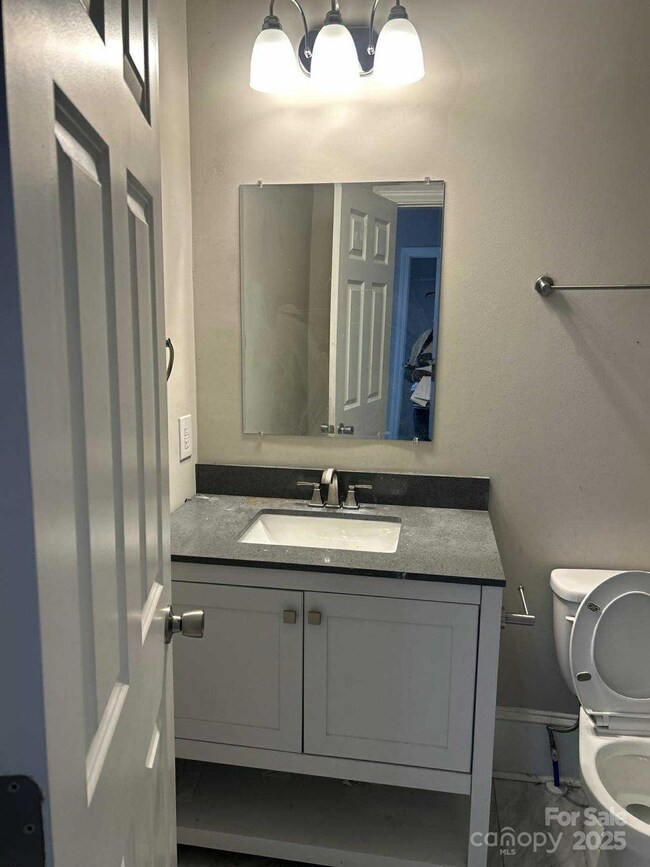 602 S Carolina Ave unit 11, Spencer, NC 28159 - photo 6