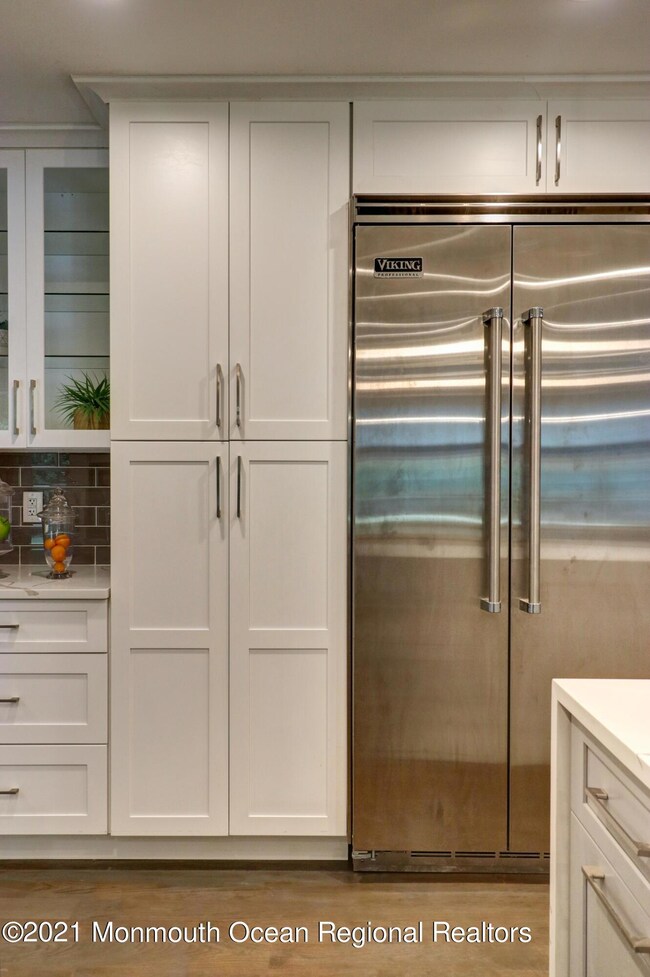 67 Bellevue Ave, Rumson, NJ 07760 - photo 7