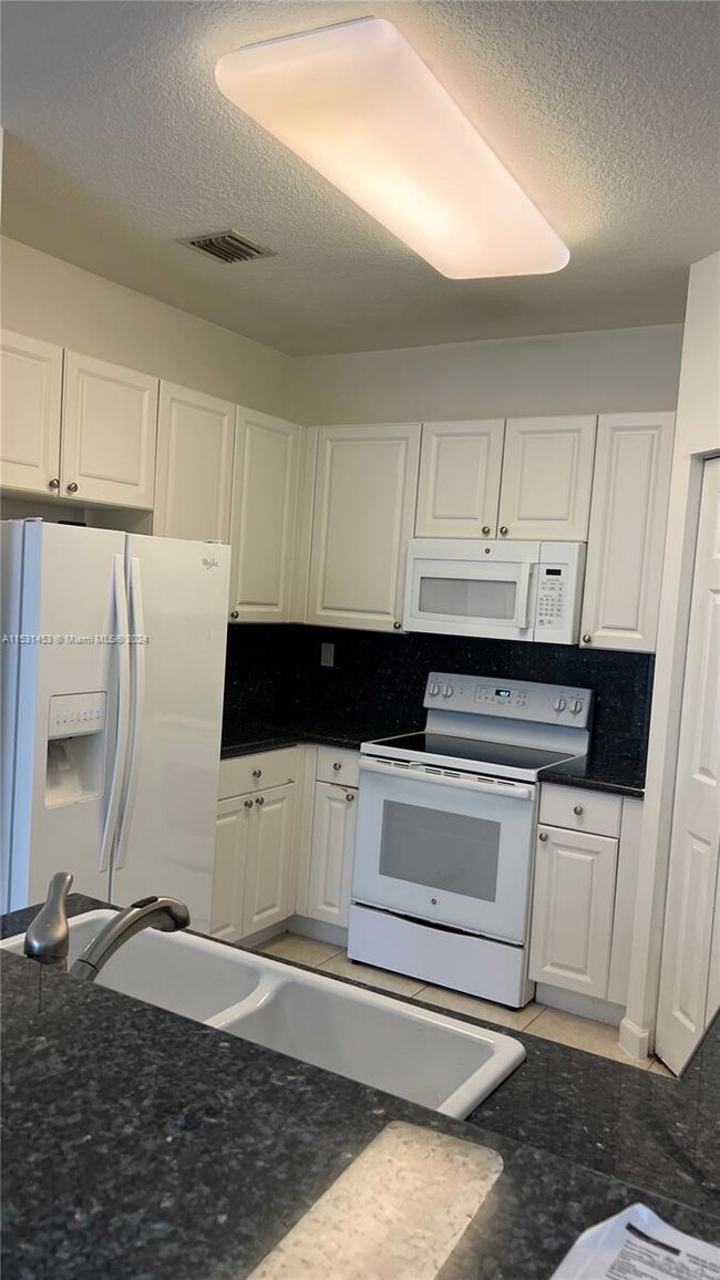 11178 NW 73rd Terrace, Doral, FL 33178 - photo 5