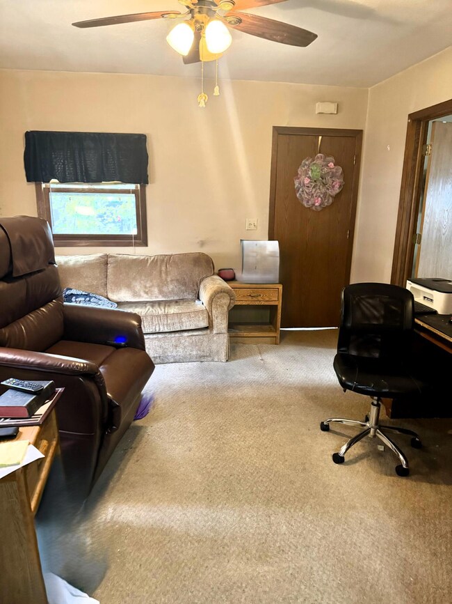 5 Living Room