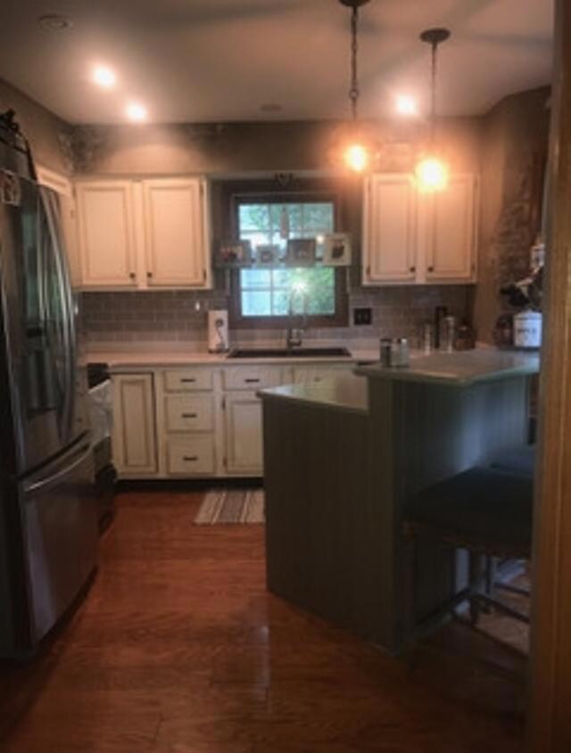 379229-3