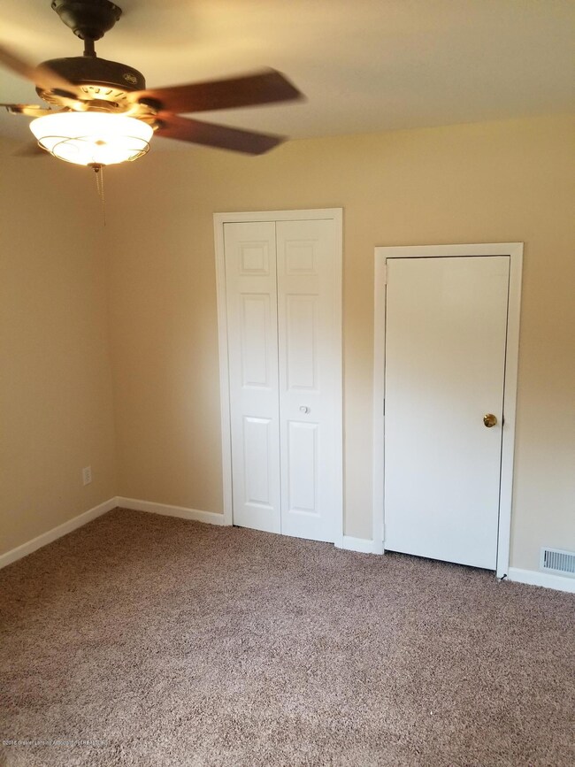 310 Valley Ct, Mason, MI 48854 - photo 7